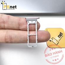 Mặt sau khay sim Note 20